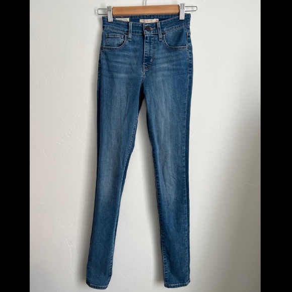 NWOT Levi’s 721 High Rise Super Skinny - Picture 2 of 5